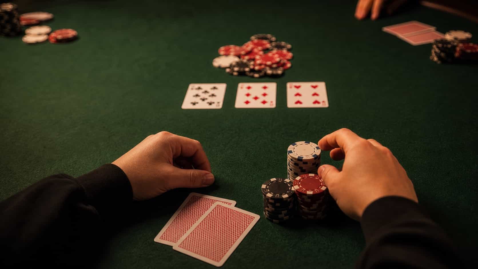 ポーカーのポットオッズとは？計算式・必要勝率・実戦の使い方を完全解説